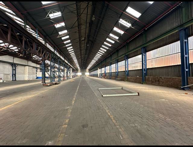14,150M² WAREHOUSE TO LET IN TUNNEY